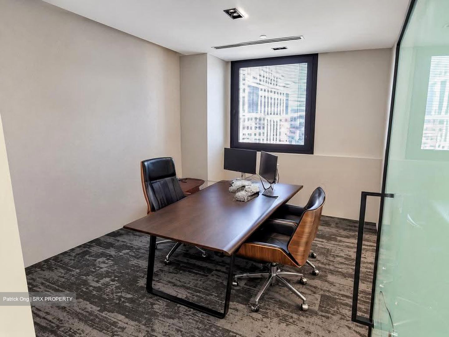 Ngee Ann City (D9), Office #635425591